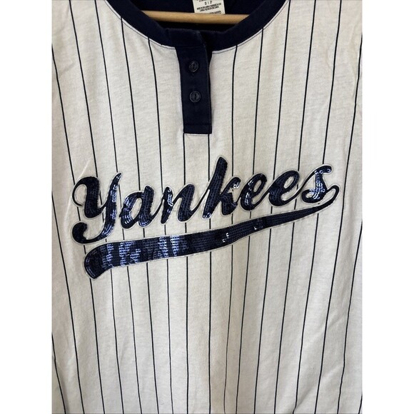 Pink Victoria’s Secret Yankees Sequin Baseball T-Shirt, Size Small - Picture 5 of 5